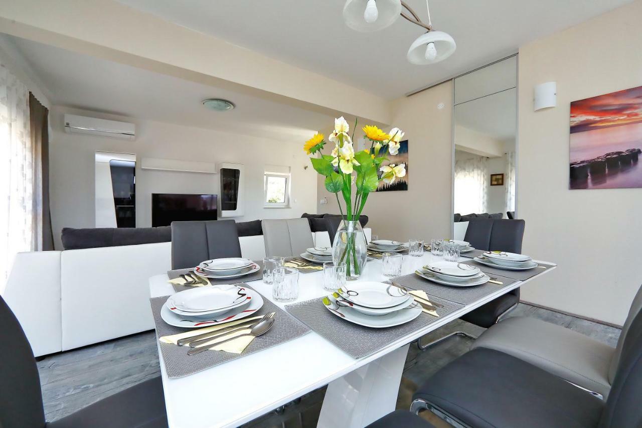 Panorama Hills Villa Debeljak Екстериор снимка