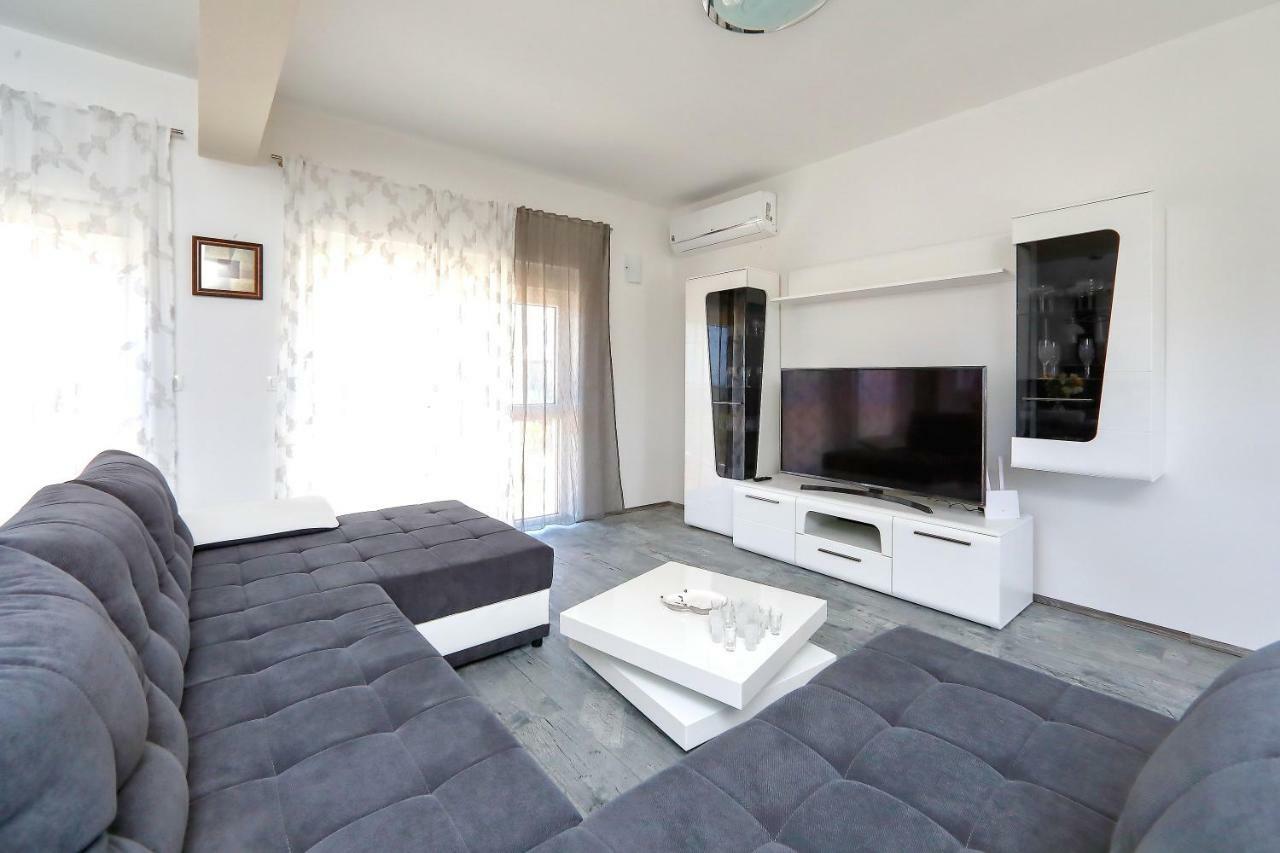 Panorama Hills Villa Debeljak Екстериор снимка
