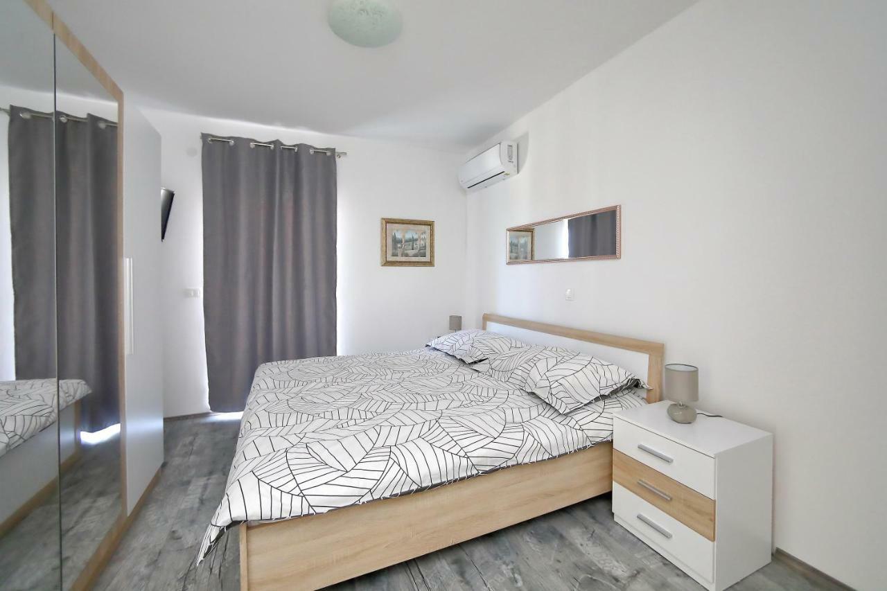 Panorama Hills Villa Debeljak Екстериор снимка